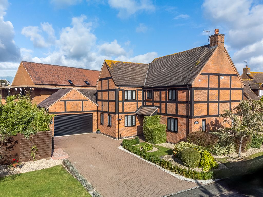 4 bed detached house for sale in Gaydon, Warwickshire CV35, £1,000,000
