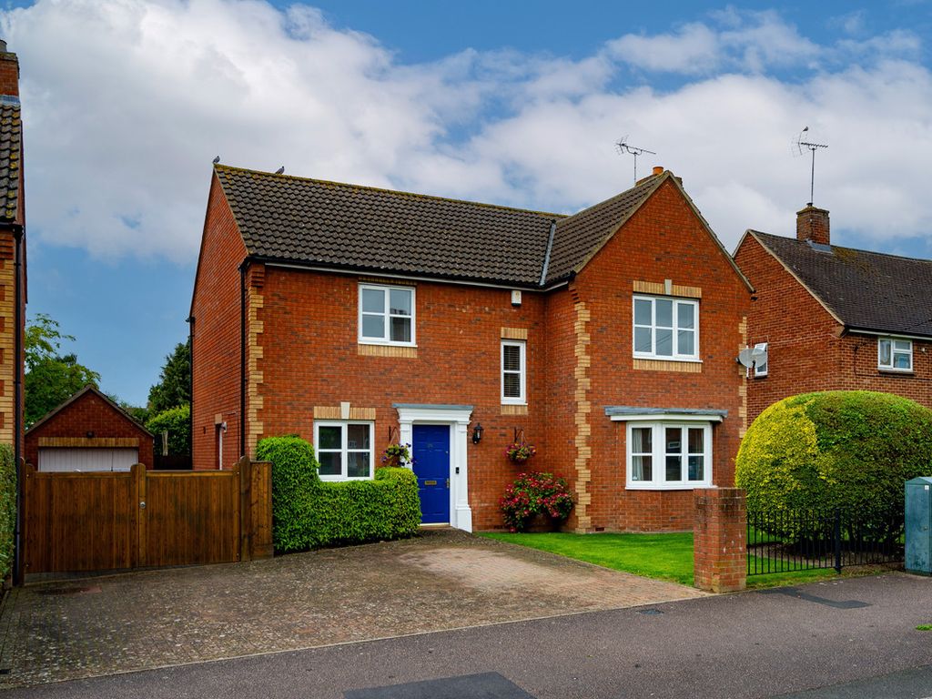 4 bed detached house for sale in Newlands Avenue, Didcot OX11, £659,500