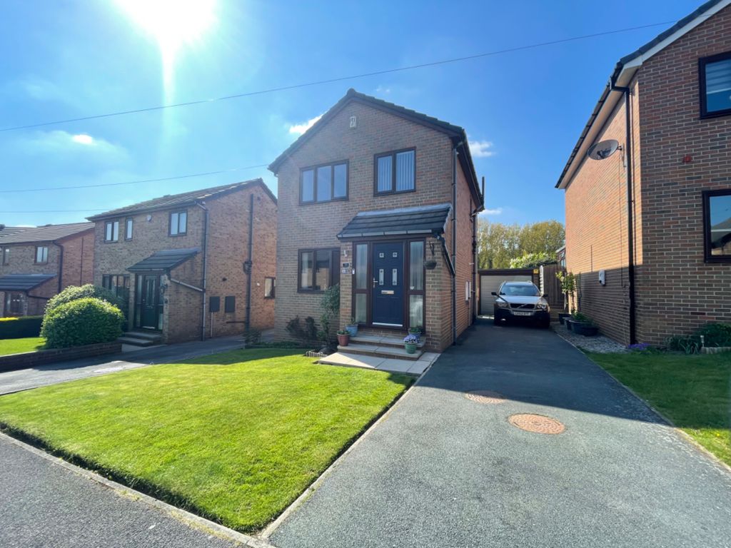 3 bed detached house for sale in Sycamore Way, Birstall, Batley WF17