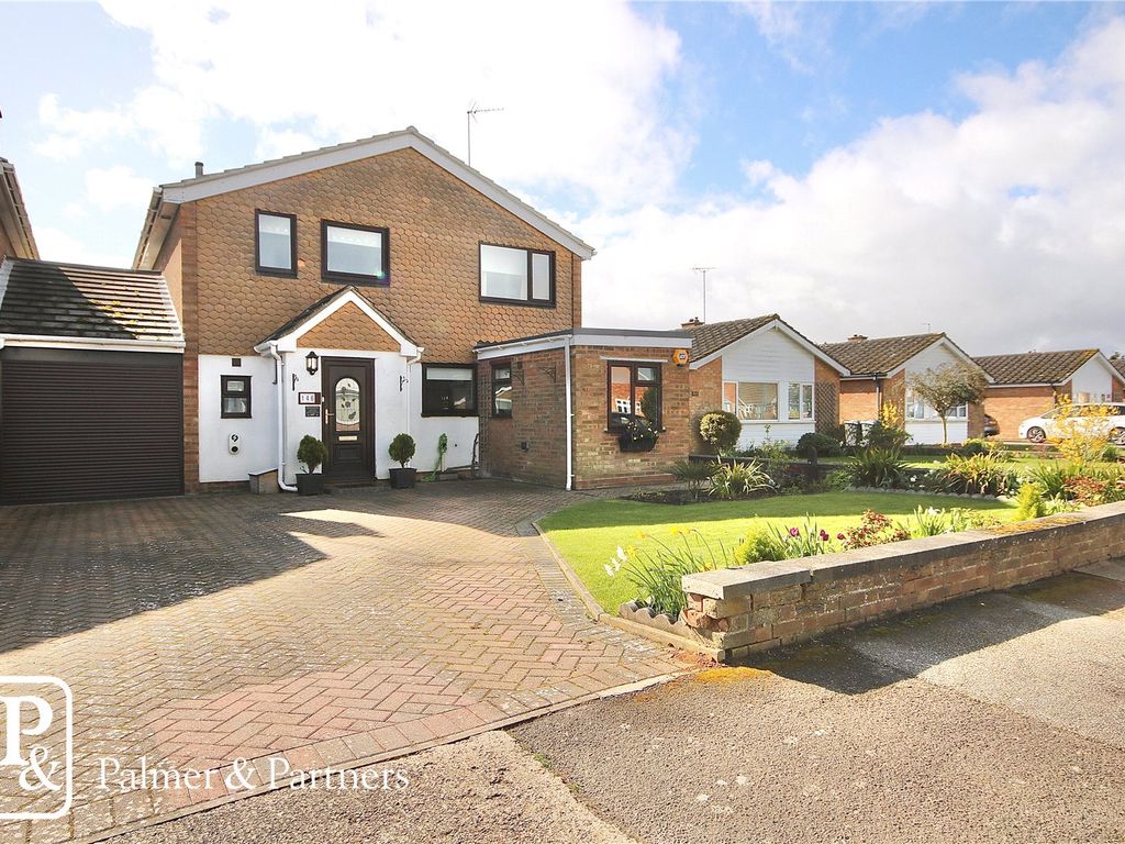 3 bed detached house for sale in Colneis Road, Felixstowe, Suffolk IP11