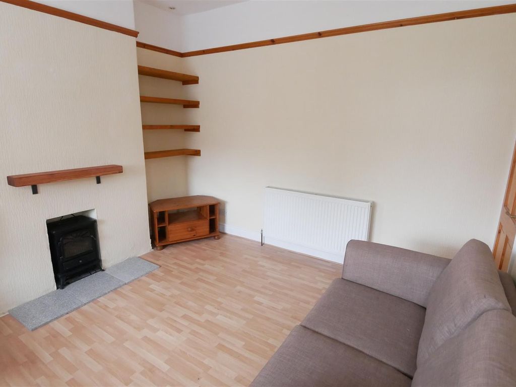 1 bed terraced house to rent in Britannia Square, Morley, Leeds LS27, £