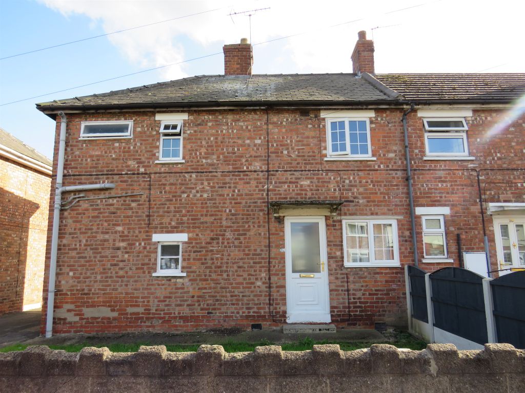 3 bed end terrace house for sale in Wembley Road, Moorends, Doncaster