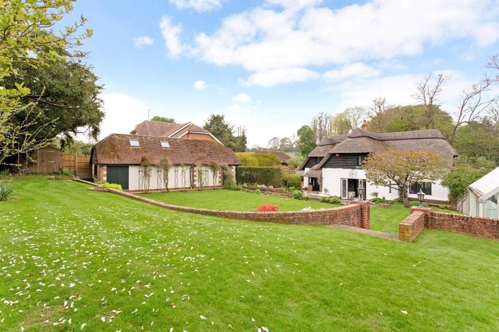 5 bed country house for sale in Farleigh Road, Cliddesden RG25 Zoopla
