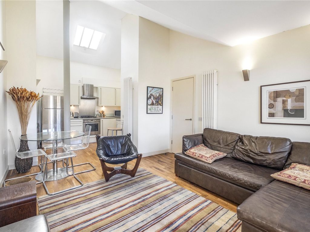 1 bed flat to rent in Old Ford Road, Bow, London E3, £2,050 pcm Zoopla