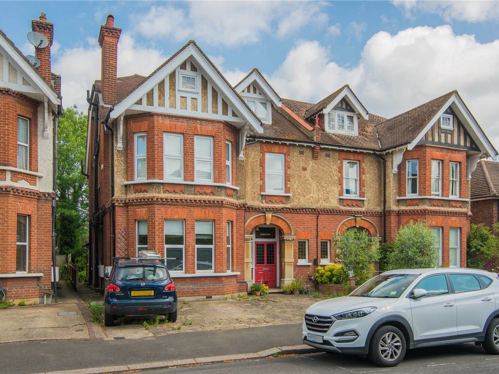 Studio to rent in Vicarage Road, Hampton Wick KT1 Zoopla