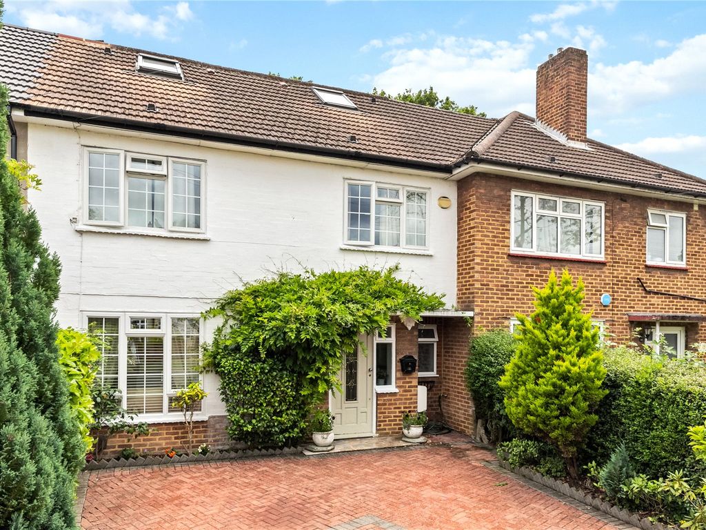 4 bed terraced house for sale in Keswick Avenue, London SW15, £800,000