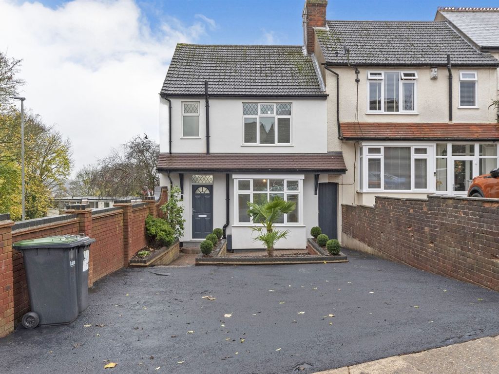 Richmond Hill Luton LU2  