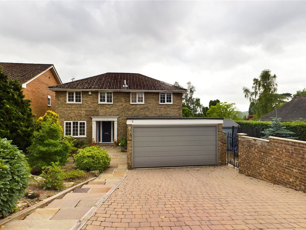 4 bed detached house for sale in Musgrave Avenue, East Grinstead, West Sussex RH19 Zoopla