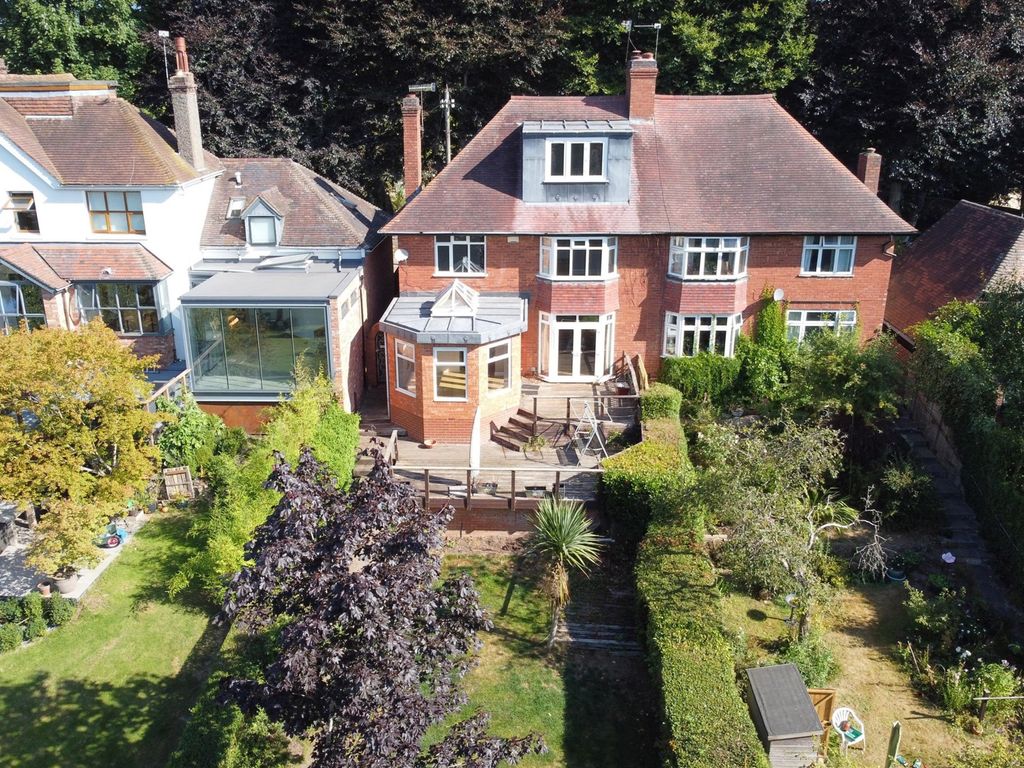 4 bed property for sale in Manor Road, Kenilworth CV8 Zoopla