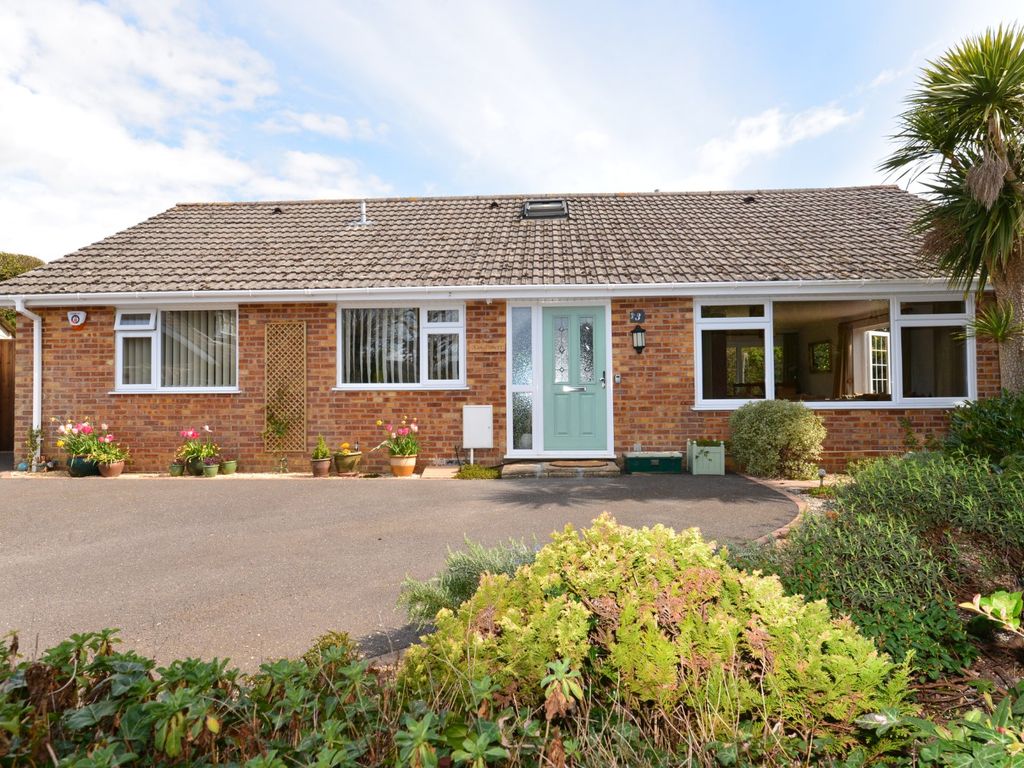5 bed detached house for sale in Mallard Close, Hordle, Lymington