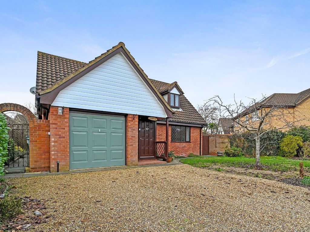 4 bed detached bungalow for sale in Digby Close, Martlesham Heath