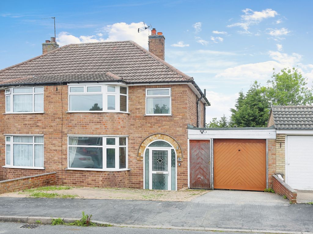 3 bed semidetached house for sale in Sedgefield Drive, Thurnby