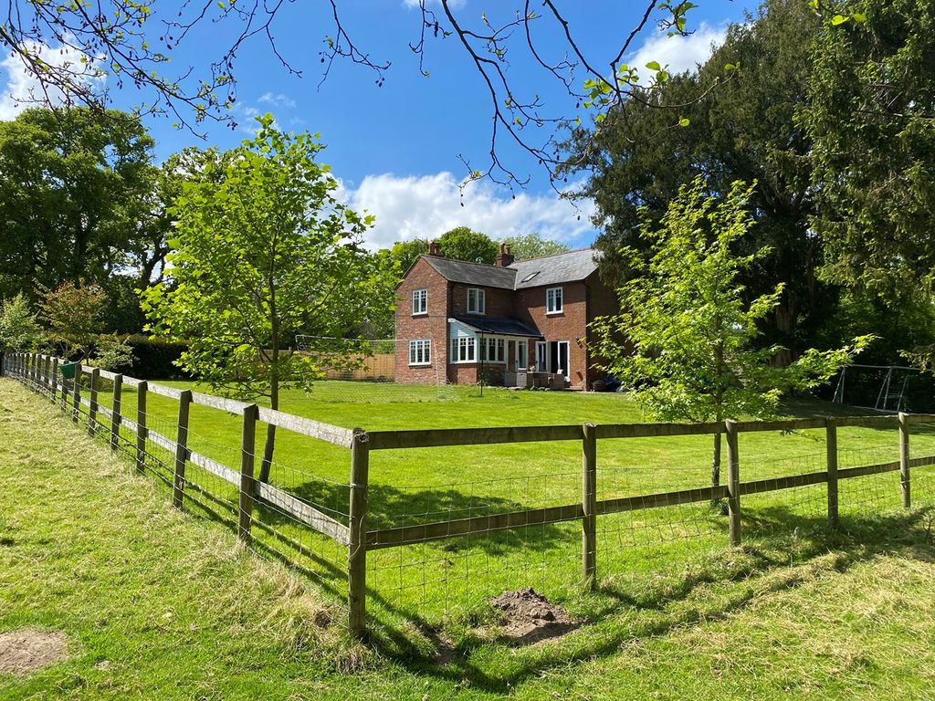 4 bed linkdetached house for sale in Flexford Lane, Sway, Lymington SO41 Zoopla