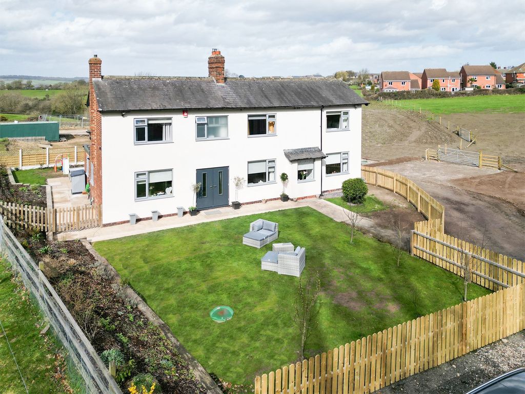 4 bed detached house for sale in Westmoor Road, Brimington S43 Zoopla