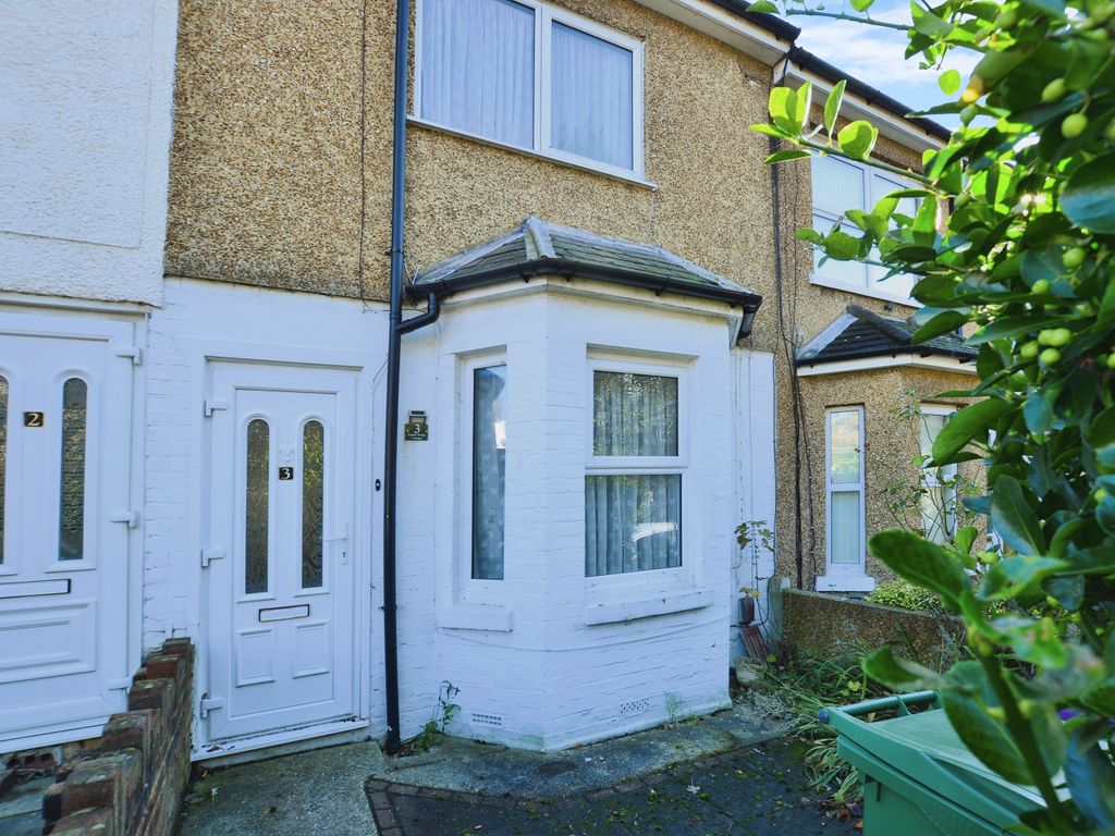 4 bed terraced house for sale in Dyke Road, Folkestone, Kent CT19, £255,000 Zoopla