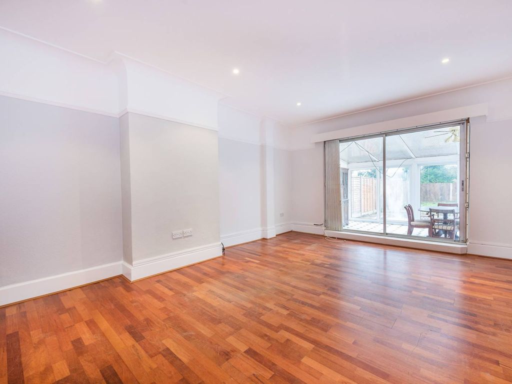 6 bed semidetached house for sale in Tring Avenue, Ealing, London W5
