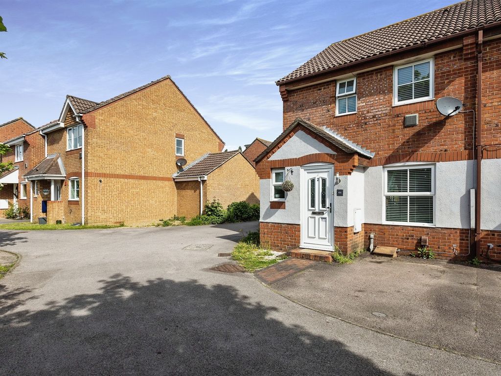 3 bed semidetached house for sale in Elgar Close, Cosham, Portsmouth PO6, £300,000 Zoopla