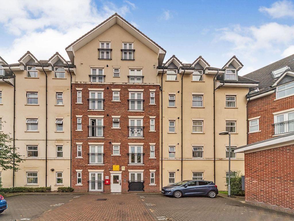 2 bed penthouse for sale in Townsend Mews, Old Town, Stevenage SG1 Zoopla