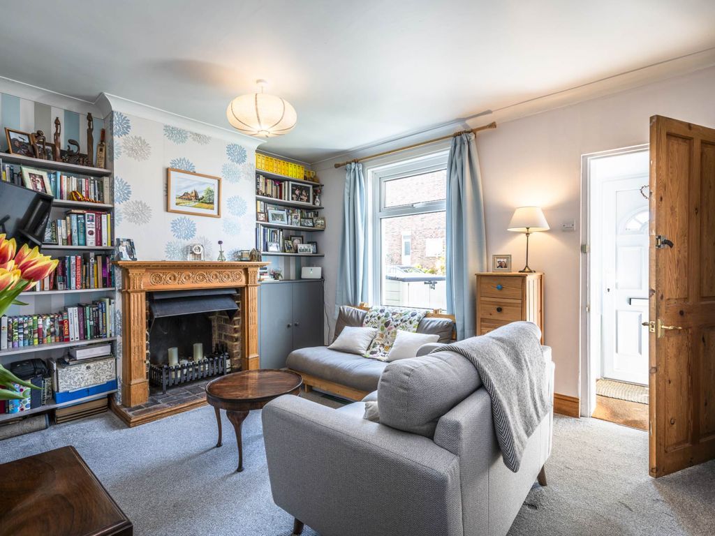 2 bed terraced house for sale in Salisbury Road, Tunbridge Wells TN4, £