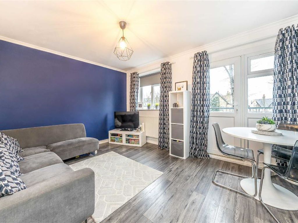2 bed for sale in Ermine Road, London SE13, £325,000 Zoopla