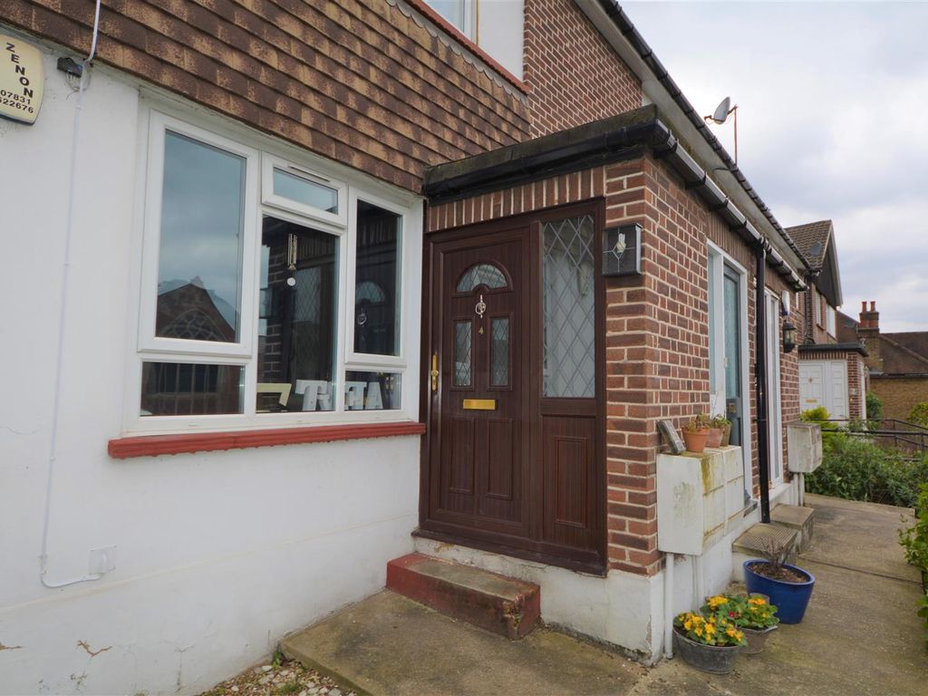 2 bed for sale in Hampton Court, Alexandra Park N22 Zoopla