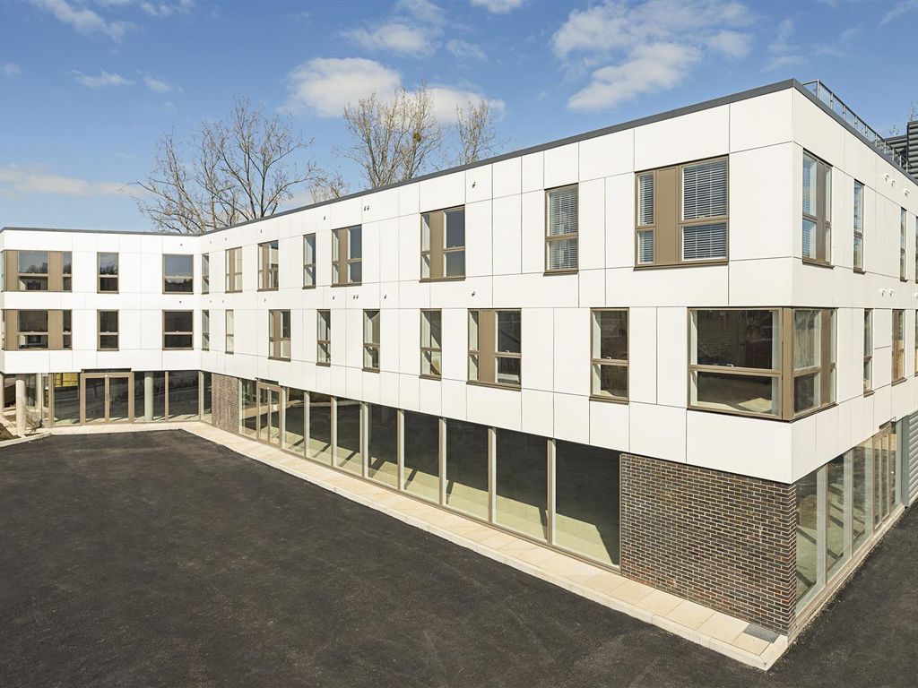 2 bed flat to rent in Thaxted Road, Saffron Walden CB11 Zoopla