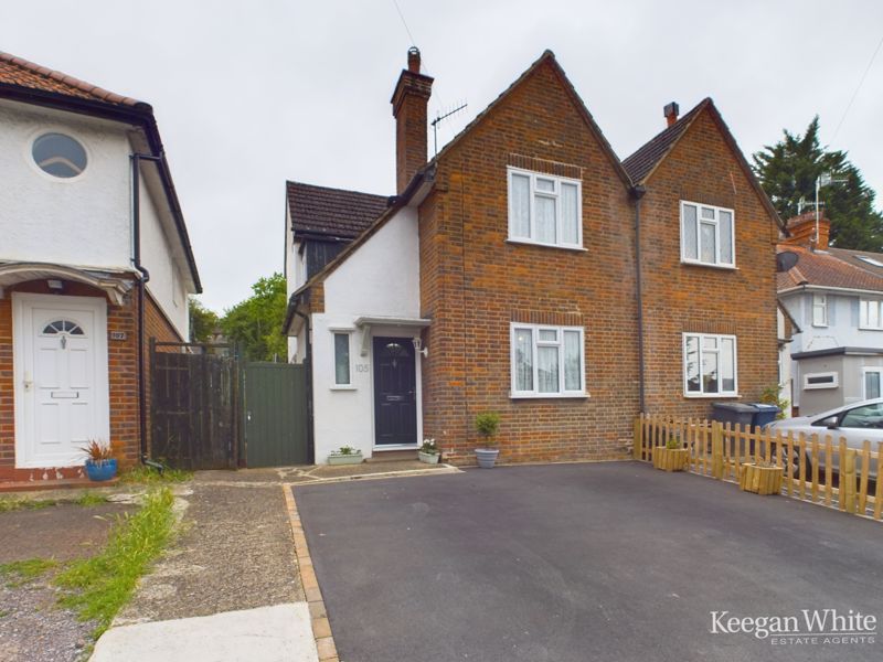 3 bed semidetached house for sale in Bowerdean Road, High HP13