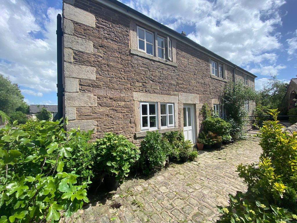 6 bed detached house for sale in Chorley Old Road, WhittleLeWoods