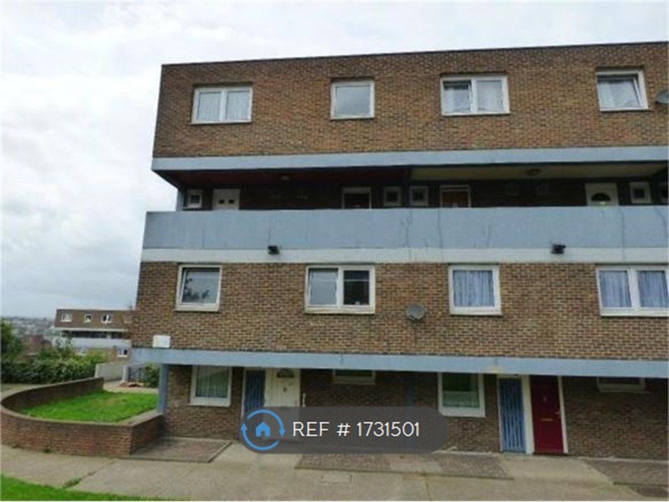 3 bed to rent in Melville Court, Chatham ME4 Zoopla