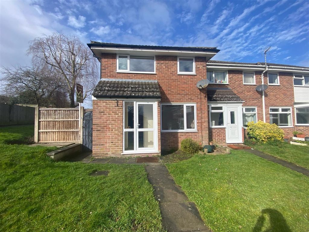 3 bed terraced house for sale in Farnham Walk, West Hallam, Ilkeston
