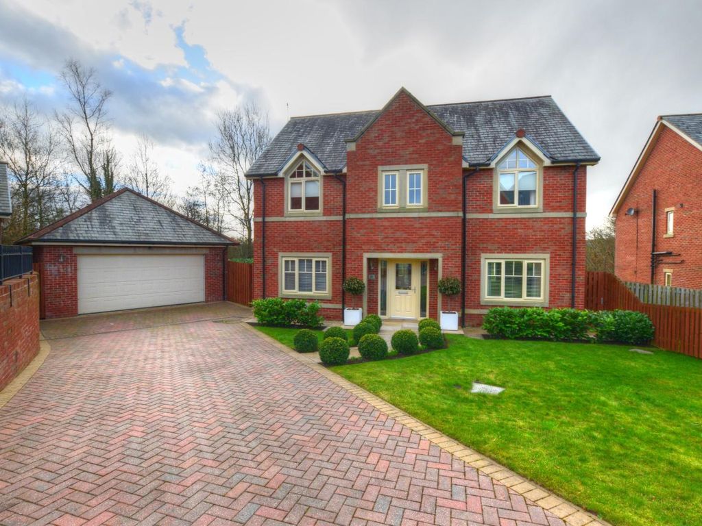 4 bed detached house for sale in Grenfell Gardens, Colne BB8 Zoopla