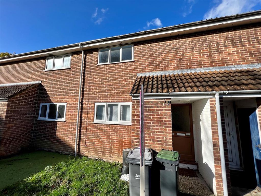 1 bed flat to rent in Spruce Avenue, Waterlooville PO7 Zoopla