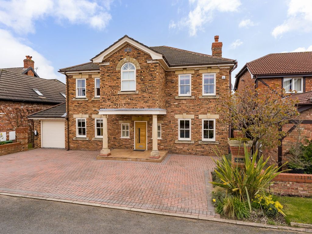 4 bed detached house for sale in Ashberry Drive, Appleton Thorn