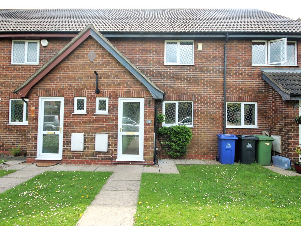 3 bed terraced house to rent in Toothill Gardens, Grimsby, North East