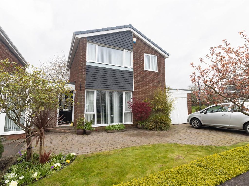 3 bed link detached house for sale in Lanark Close, North Shields NE29