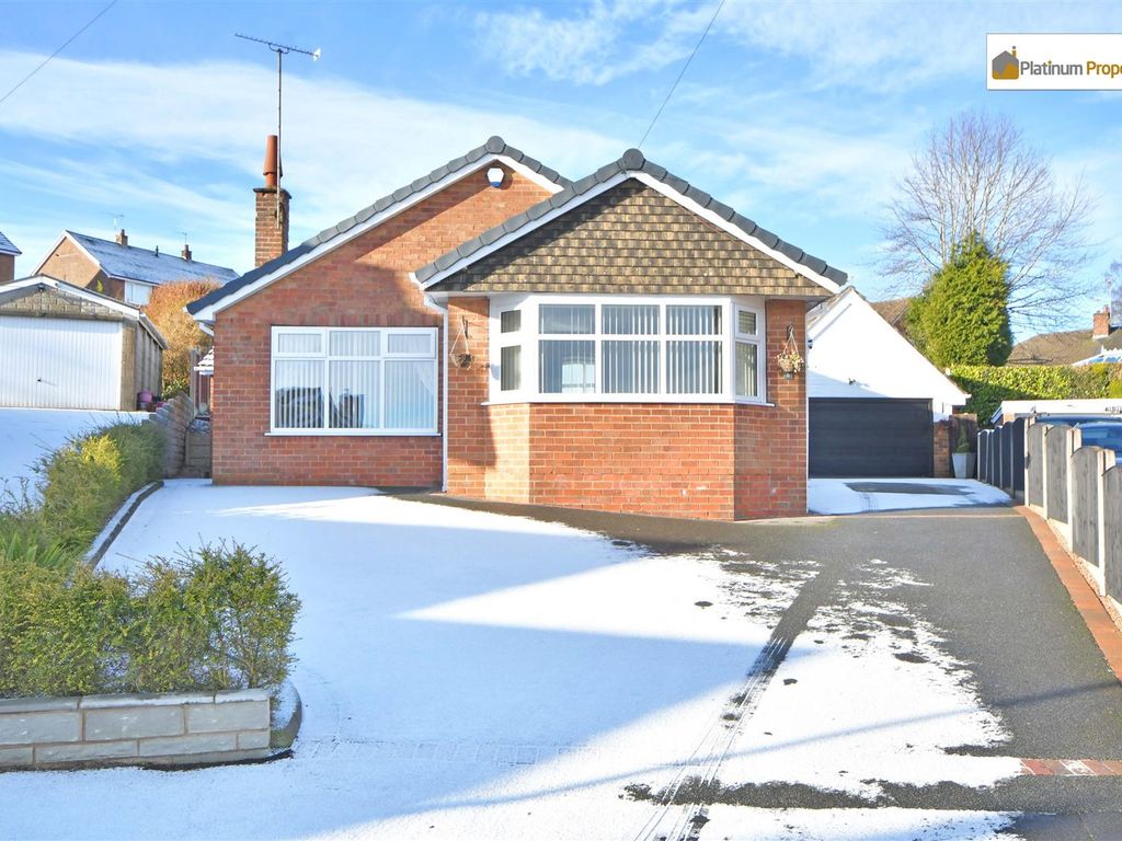 3 bed detached bungalow for sale in Marsh View, Meir Heath ST3, £390,000 Zoopla