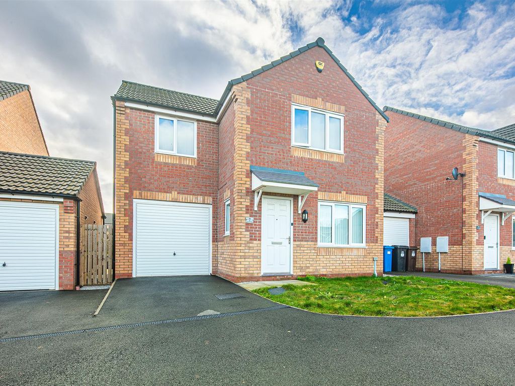 3 bed detached house for sale in Haven Hill Road, Ecclesfield S5, £