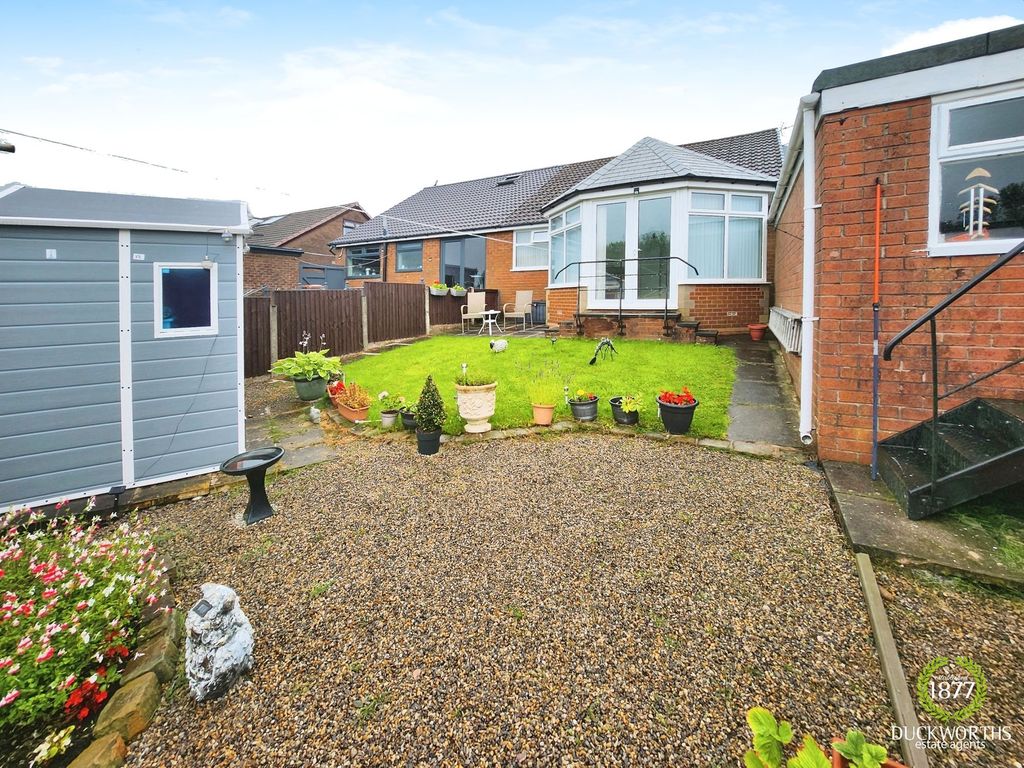 3 bed semidetached bungalow for sale in Abbey Crescent, Darwen BB3, £