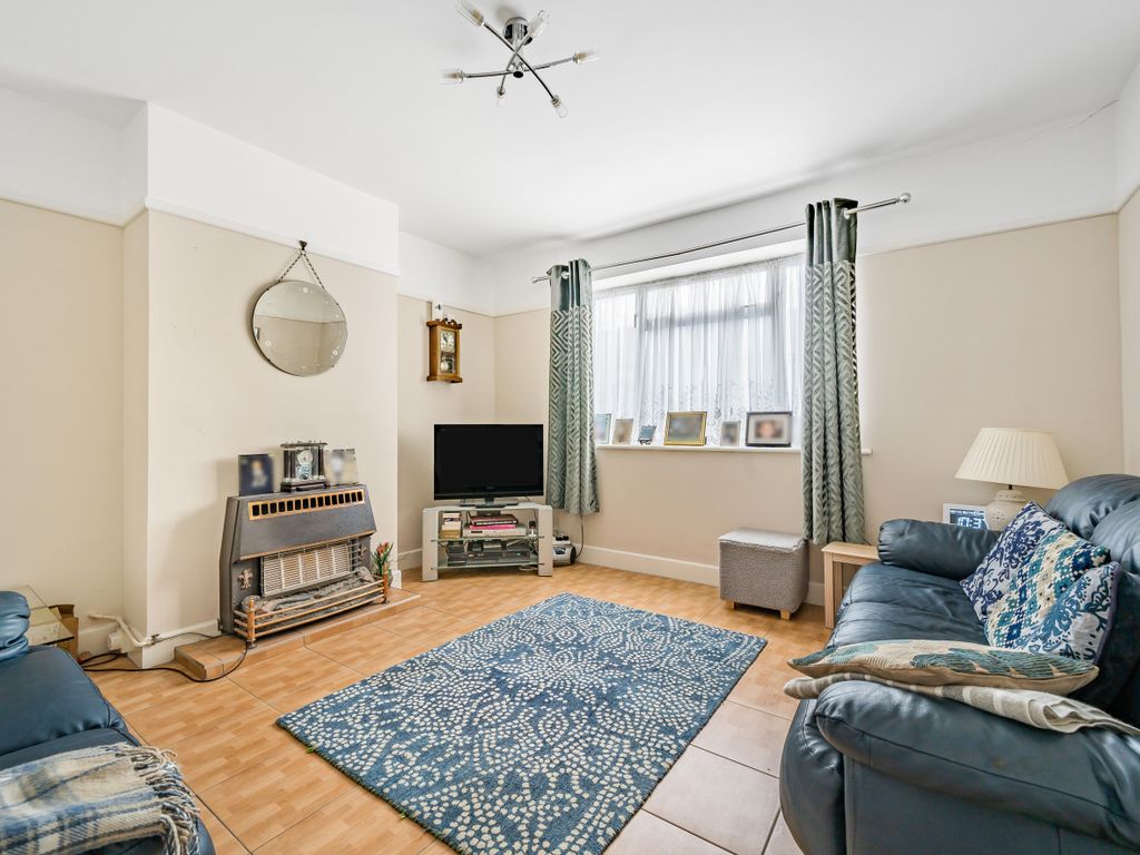 3 bed semidetached house for sale in Westbrook Crescent, Cockfosters