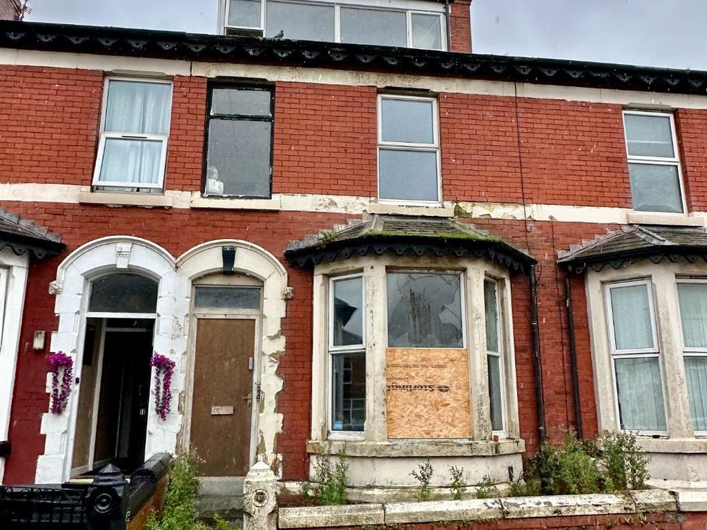 4 bed property for sale in Eaves Street, Blackpool FY1, £60,000 Zoopla