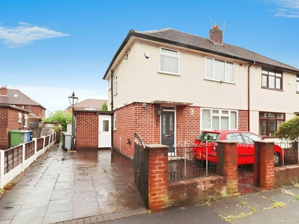 3 bed semidetached house for sale in Cressingham Road, Stretford