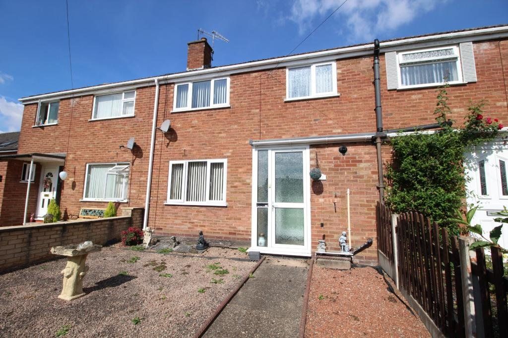 3 bed terraced house for sale in York Close, Sidemoor Bromsgrove