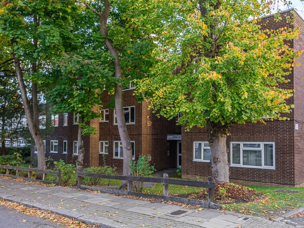 1 bed flat for sale in Leicester Road, New EN5 Zoopla