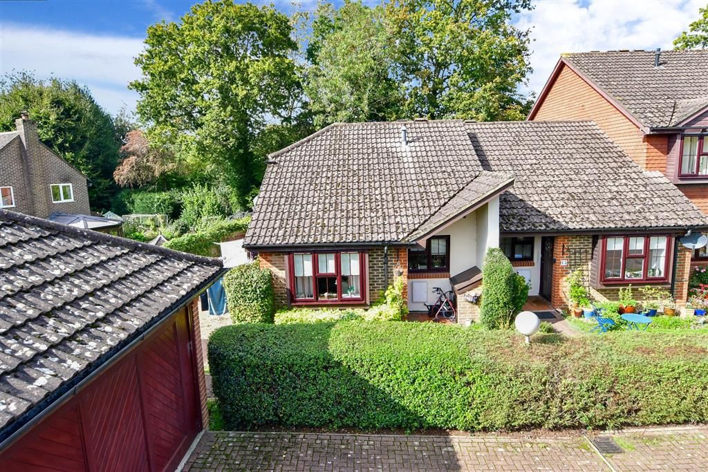 2 bed semidetached bungalow for sale in Ash Grove, Fernhurst