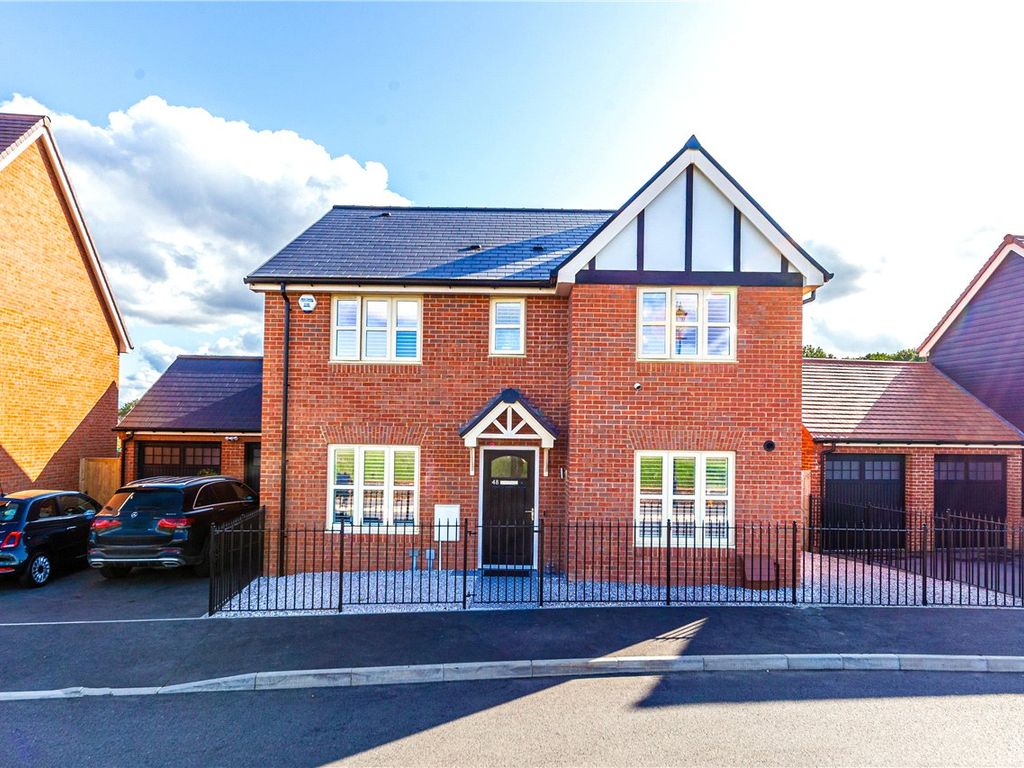 4 bed detached house for sale in Osprey Drive, St. Albans