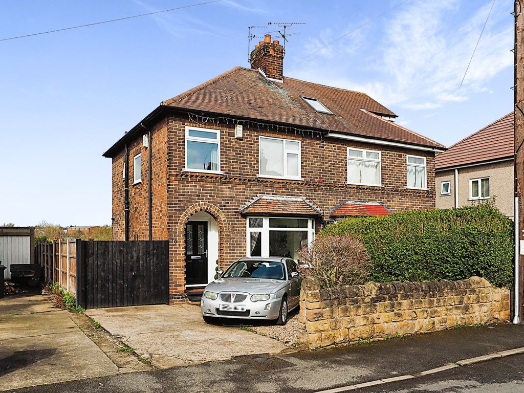 3 bed semidetached house for sale in Leyton Crescent, Beeston