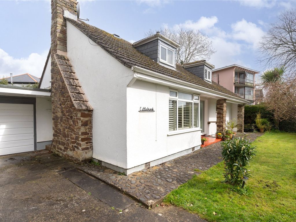 3 bed detached house for sale in 19 Rosevale Estate, Alexandra Road
