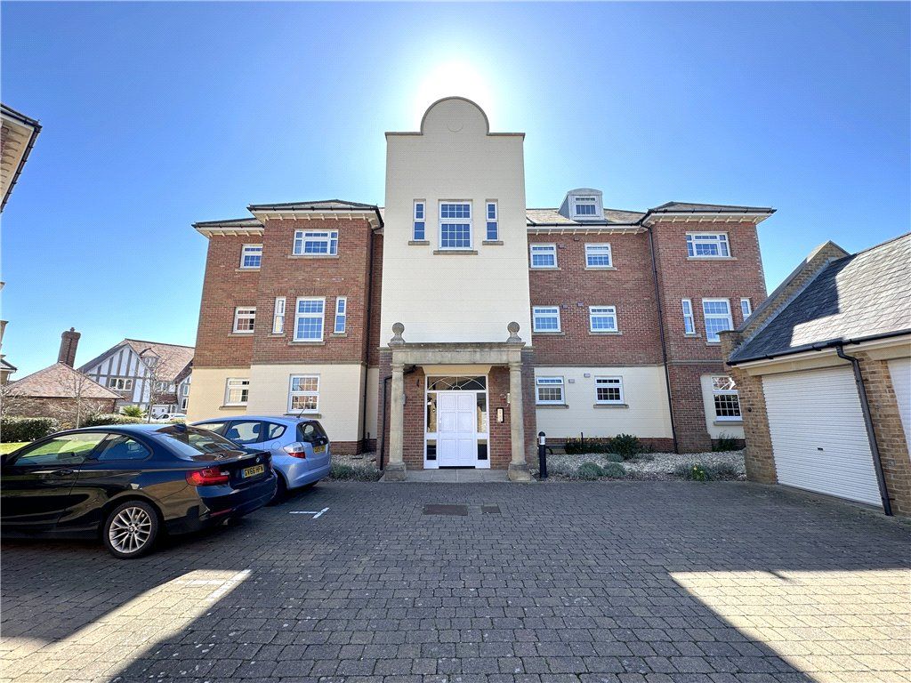 3 bed flat for sale in Christchurch Place, Sovereign Harbour North