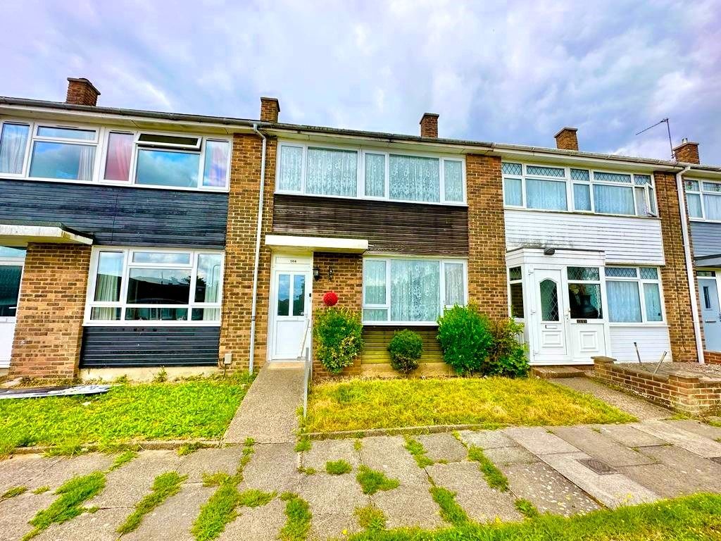 3 bed terraced house for sale in Chatham Grove, Chatham ME4 Zoopla