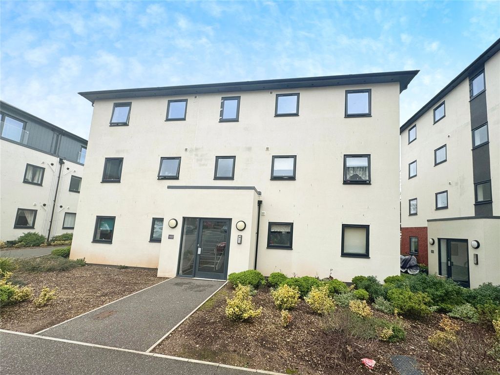 2 bed flat for sale in Burnthouse Lane, Exeter, Devon EX2, £200,000